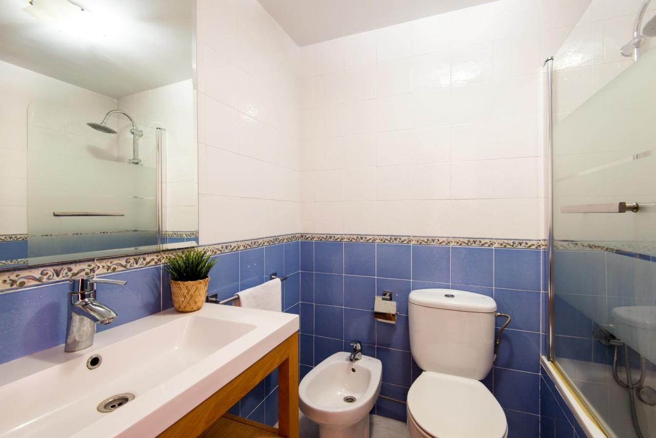 Center Apartment 2Bed 2B Aircon Wif And Parking Free Малага Экстерьер фото