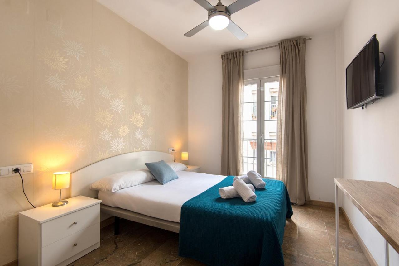 Center Apartment 2Bed 2B Aircon Wif And Parking Free Малага Экстерьер фото