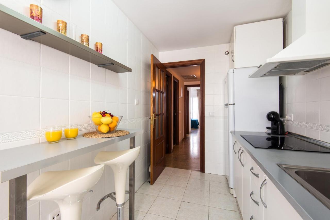 Center Apartment 2Bed 2B Aircon Wif And Parking Free Малага Экстерьер фото
